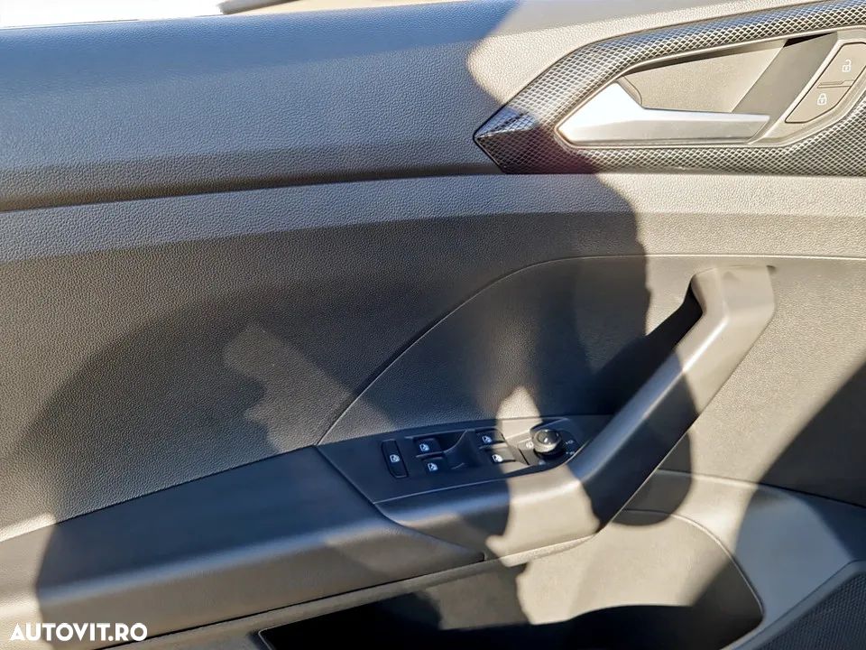 Volkswagen T-Cross 1.5 TSI DSG Life - 16