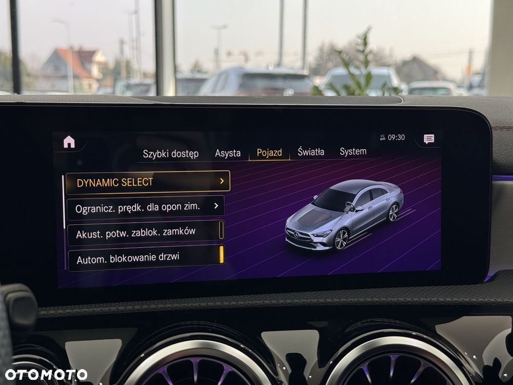 Mercedes-Benz CLA - 32