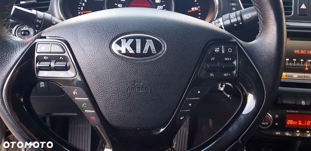 Kia Ceed 1.6 GDI L Business Line - 24