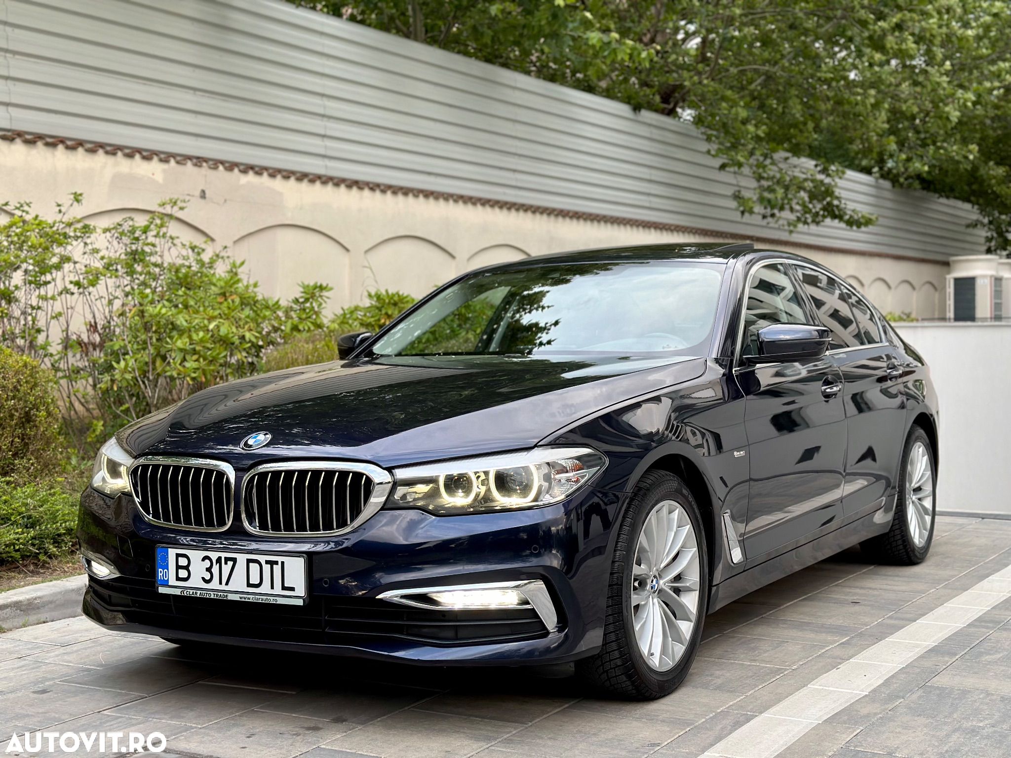 BMW Seria 5 530d xDrive AT - 1