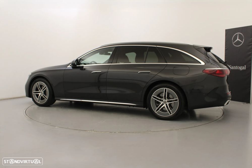 Mercedes-Benz E 300 Standard - 11