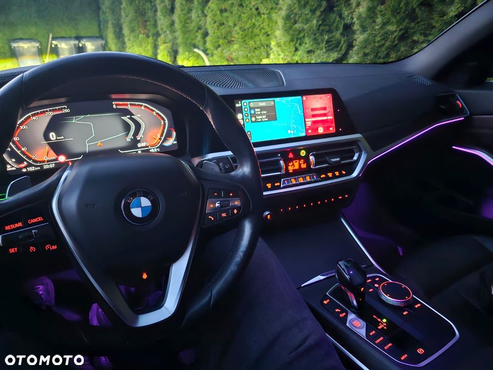 BMW Seria 3 320d Sport-Aut Efficient Dynamics Edition Blue Per Luxury Line - 15