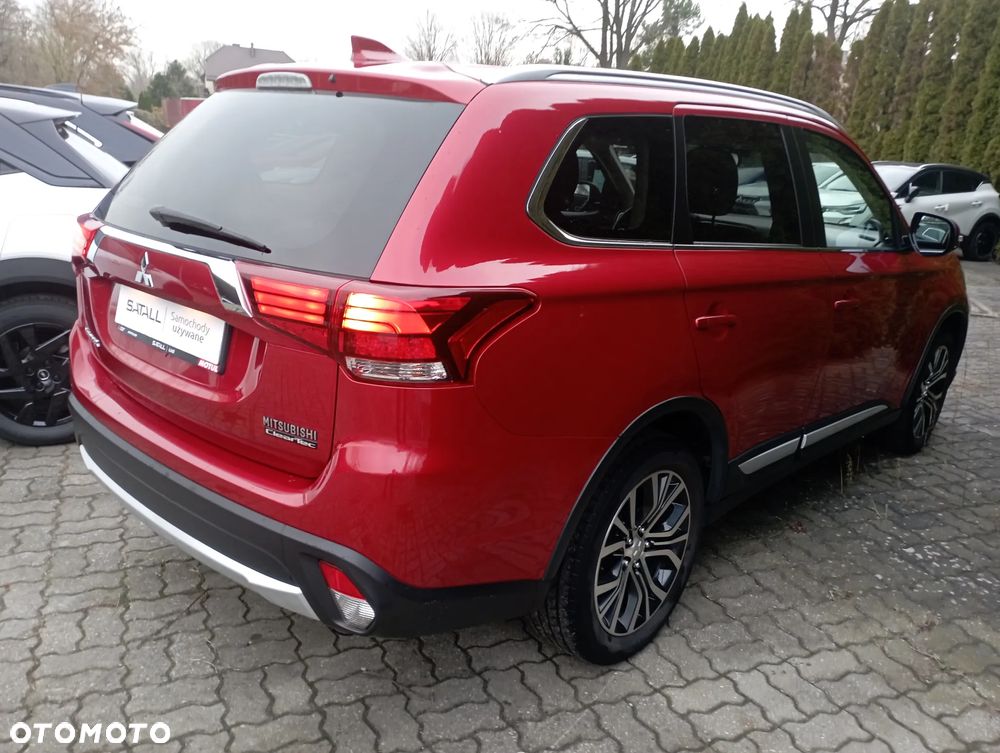 Mitsubishi Outlander 2.0 Intense + SDA 4WD CVT - 18