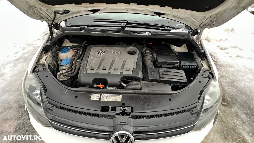 Volkswagen Golf Plus 2.0 TDI DPF Style - 18