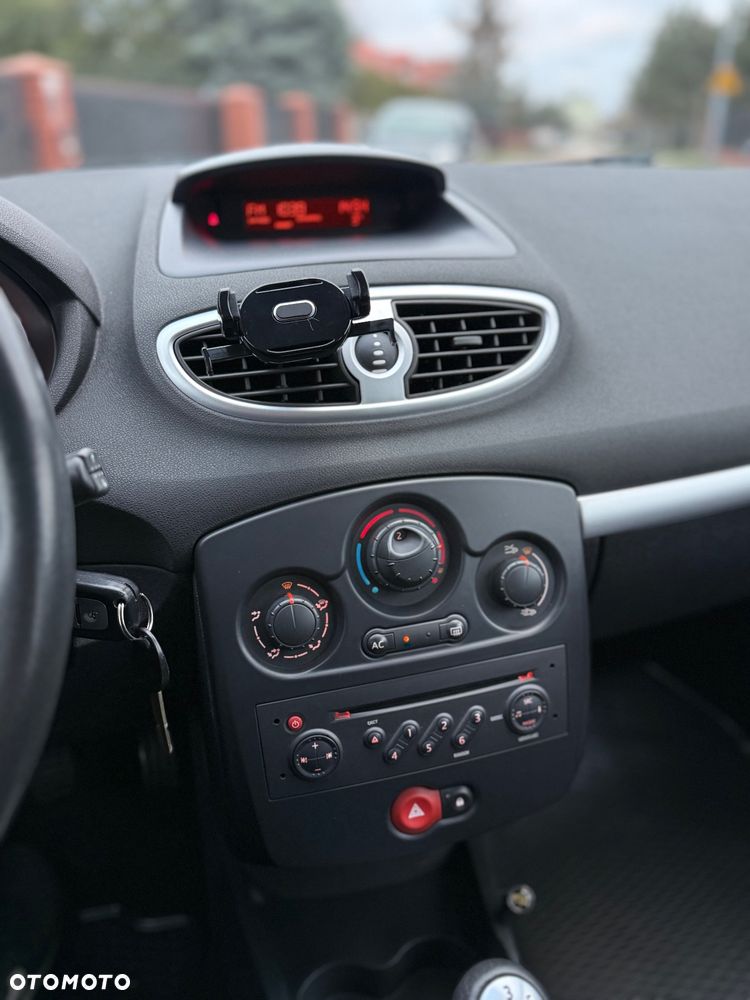 Renault Clio 1.2 TCE Alize - 21