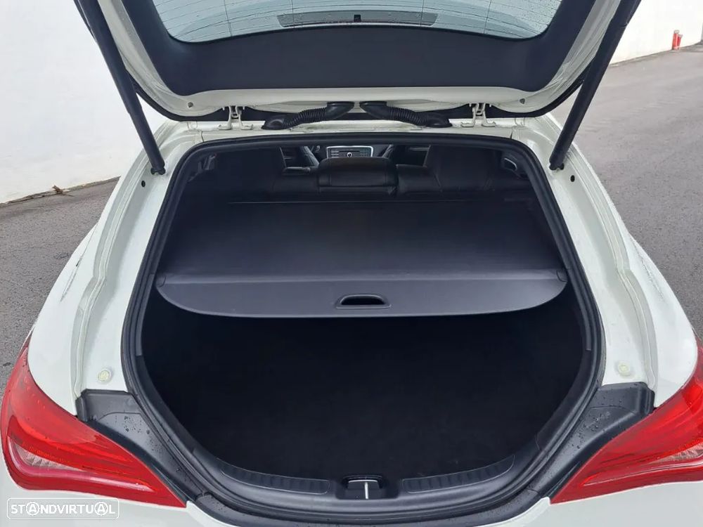 Mercedes-Benz CLA 45 AMG Shooting Brake 4-Matic - 31