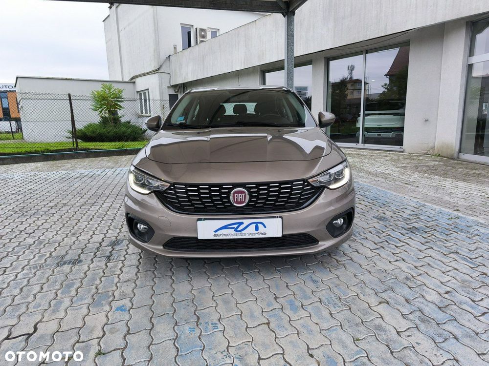 Fiat Tipo 1.4 T-Jet 16v Lounge - 16