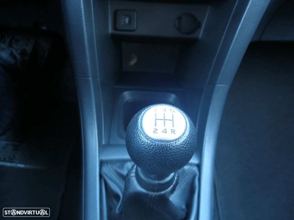 Suzuki Swift 1.2 VVT GLX - 27