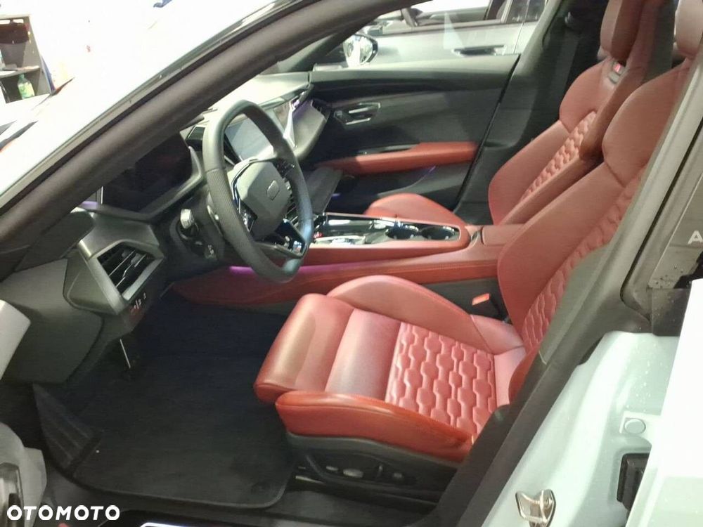 Audi e-tron GT - 13