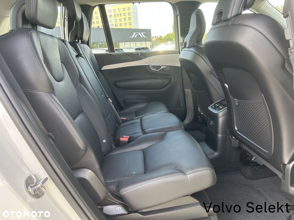 Volvo XC 90 - 31