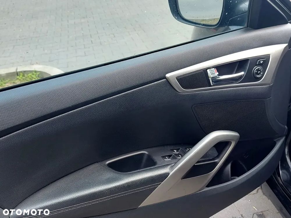 Hyundai Veloster 1.6 DCT Premium - 20
