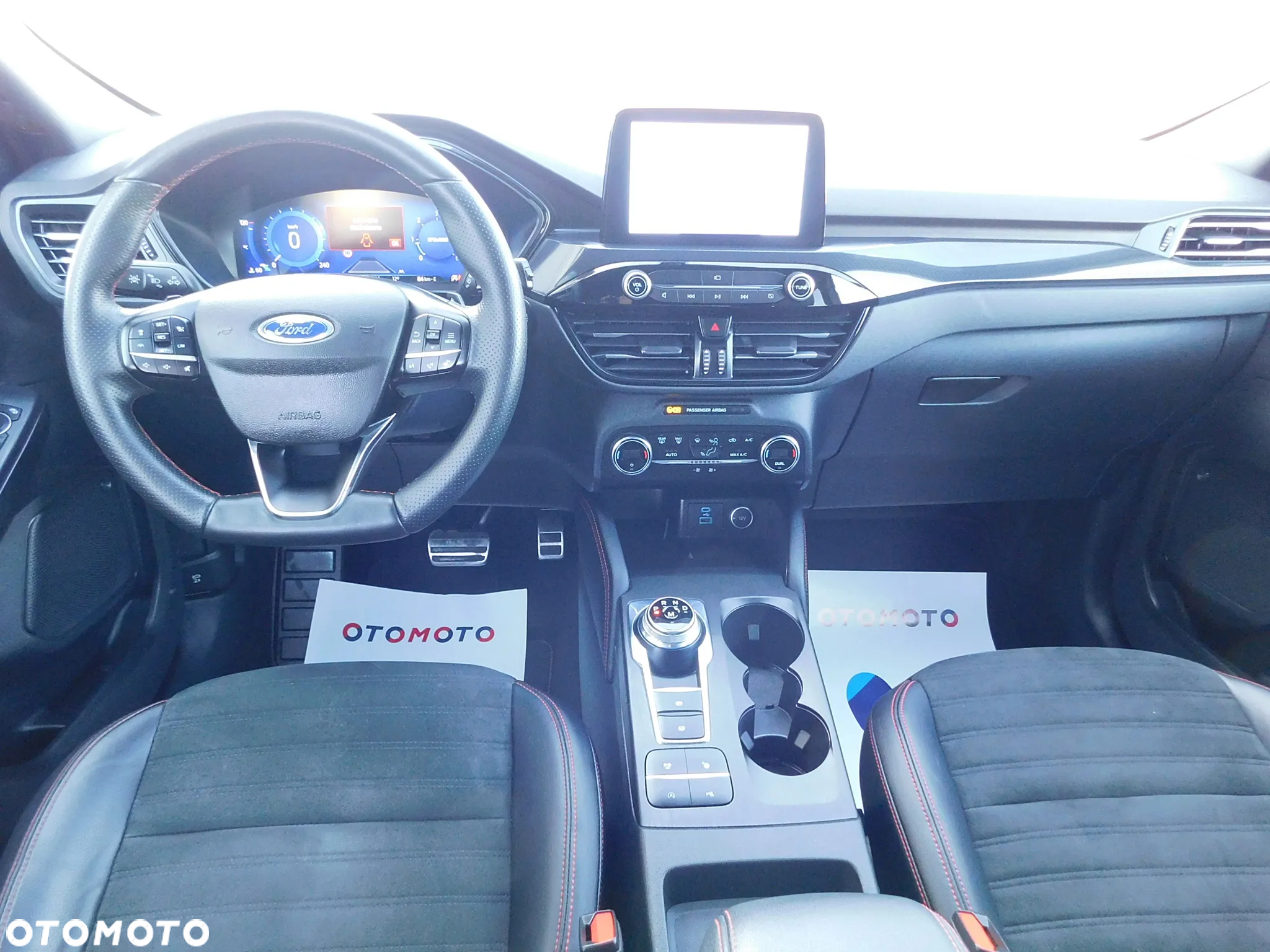 Ford Kuga 1.5 EcoBlue FWD ST-Line X - 14