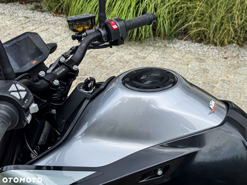 KTM Duke 790 - 8