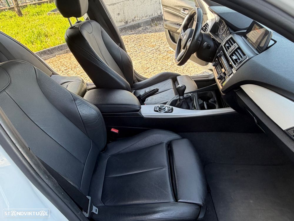 BMW 116 d Pack M - 23