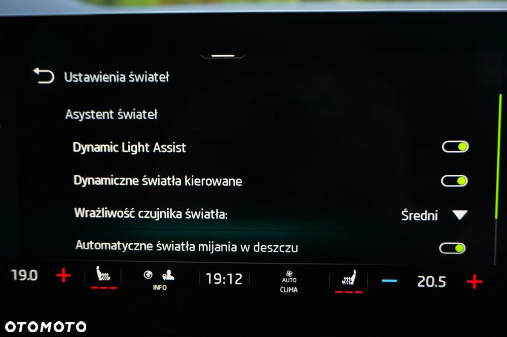 Skoda Octavia 1.5 TSI ACT Style - 34