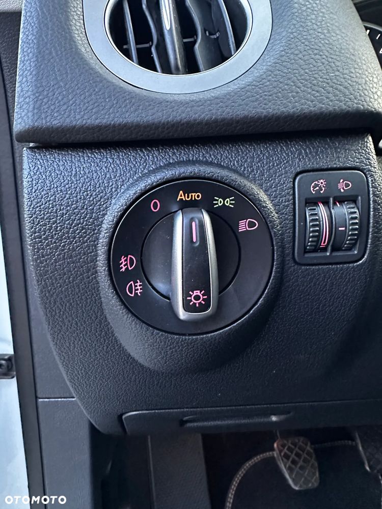 Volkswagen Tiguan 2.0 TDI SCR BlueMotion Technology Lounge Sport & Style - 17