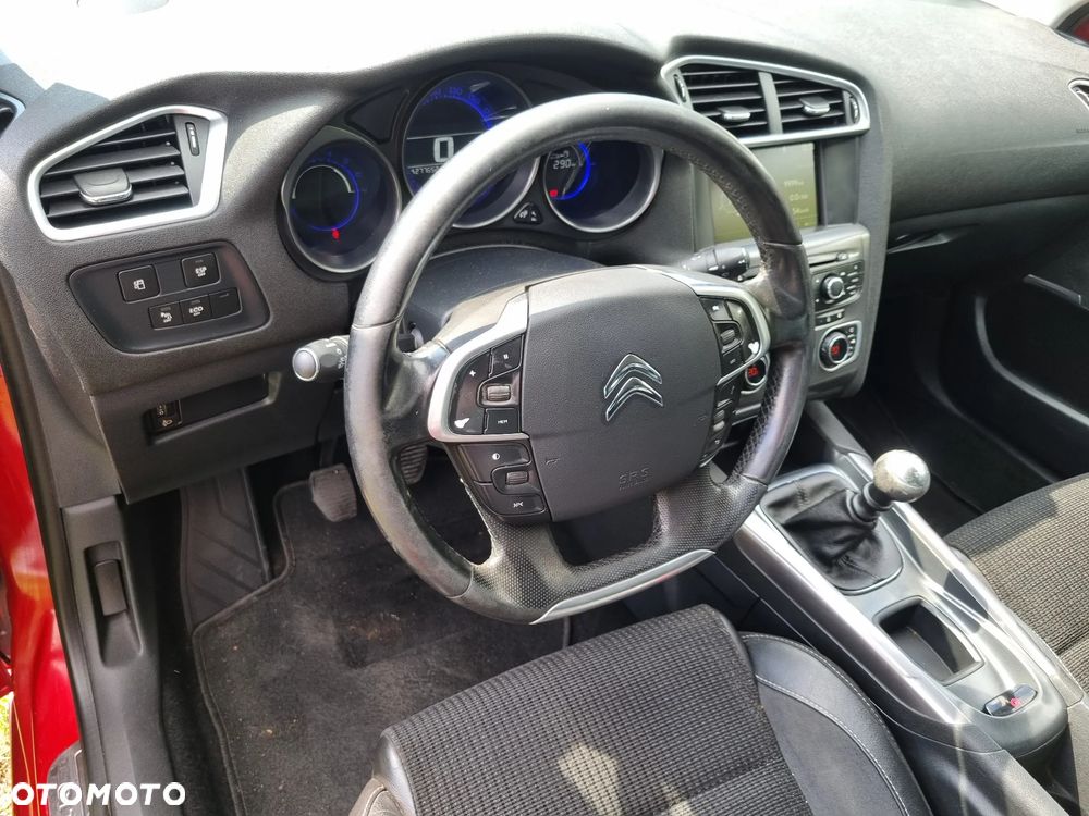 Citroën C4 e-HDi 115 Exclusive - 6