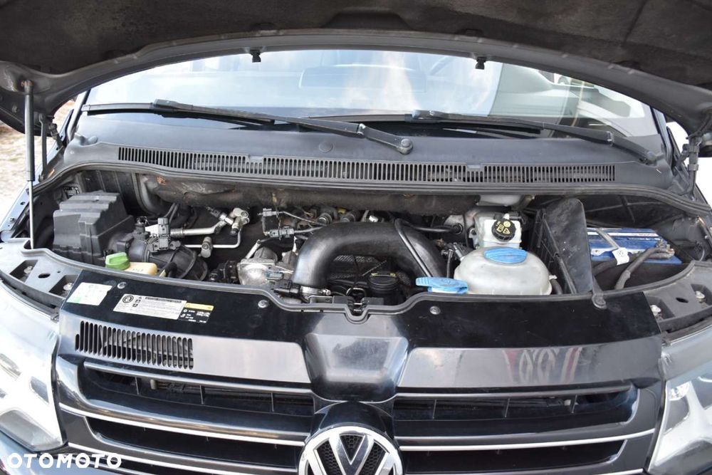 Volkswagen Multivan - 29