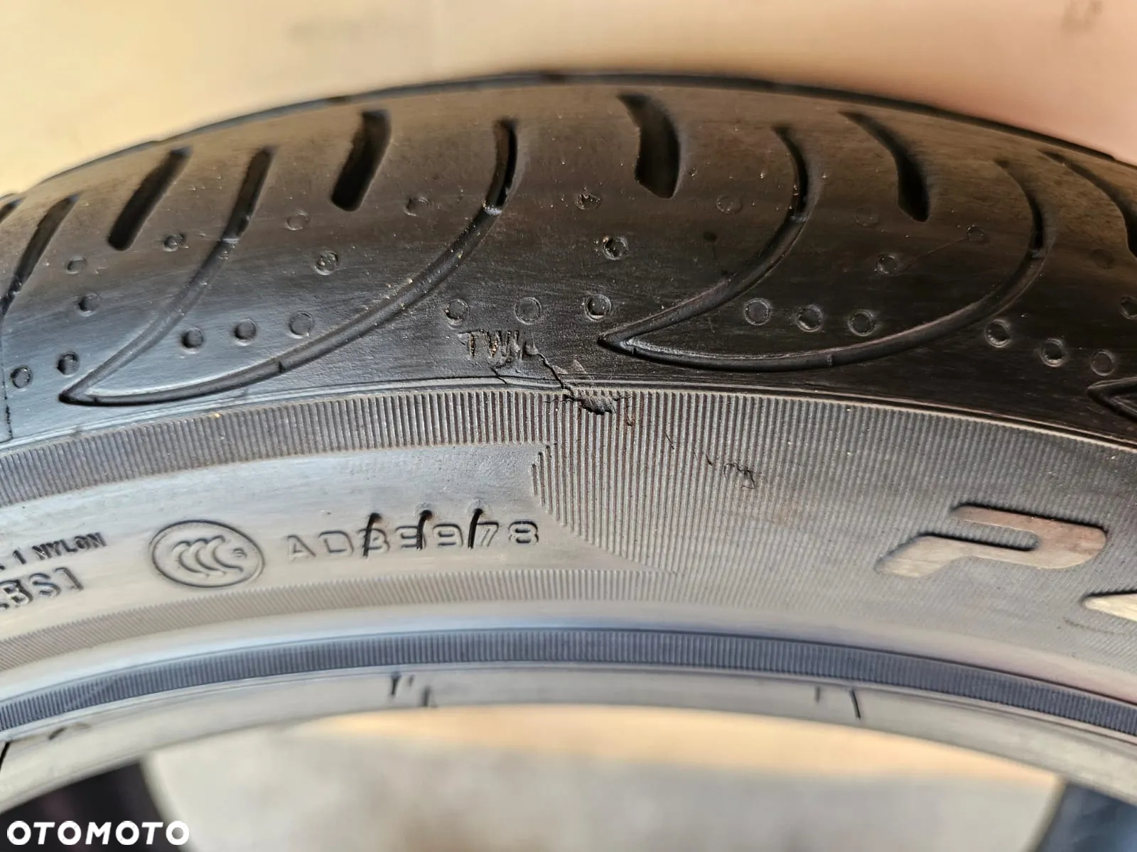 (O117) 225/45ZR17 94Y 6,5mm 15r / Pirelli P ZeroNero GT - 8