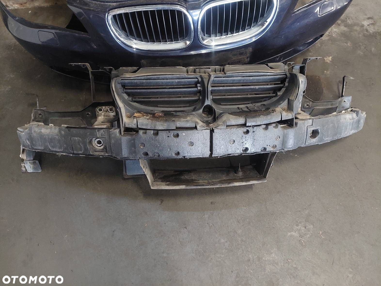 KOMPLETNY PRZÓD MASKA ZDERZAK BŁOTNIKI LAMPY PAS BMW E60 E61 317/5 - 11