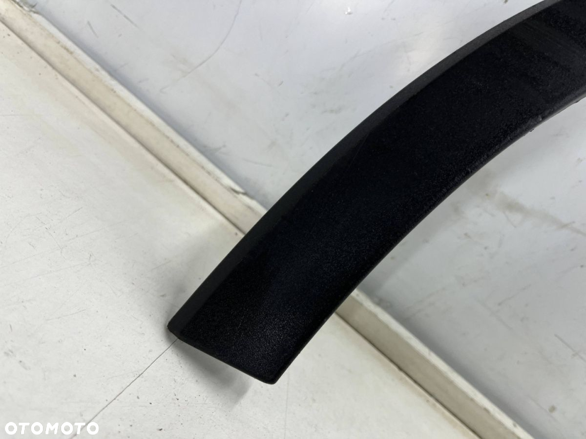 Listwa Volvo XC40 17r.- lewy przedni rant nadkola błotnika nakładka lewy przód 31448344 - 2