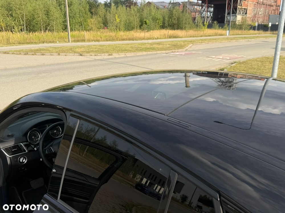 Mercedes-Benz GLE - 28
