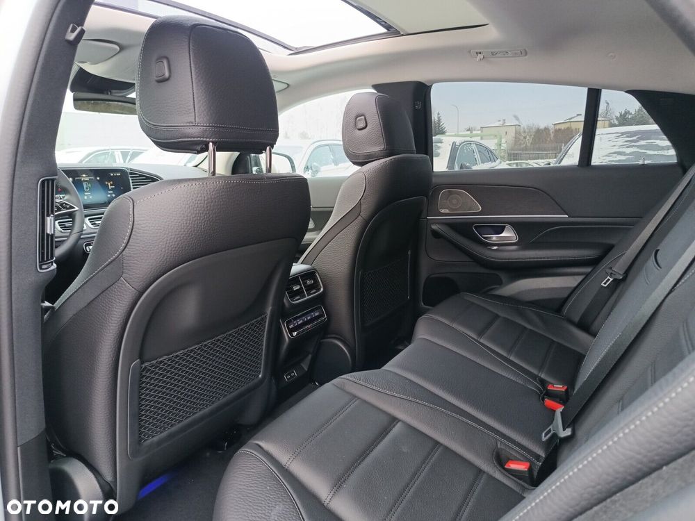 Mercedes-Benz GLE - 24