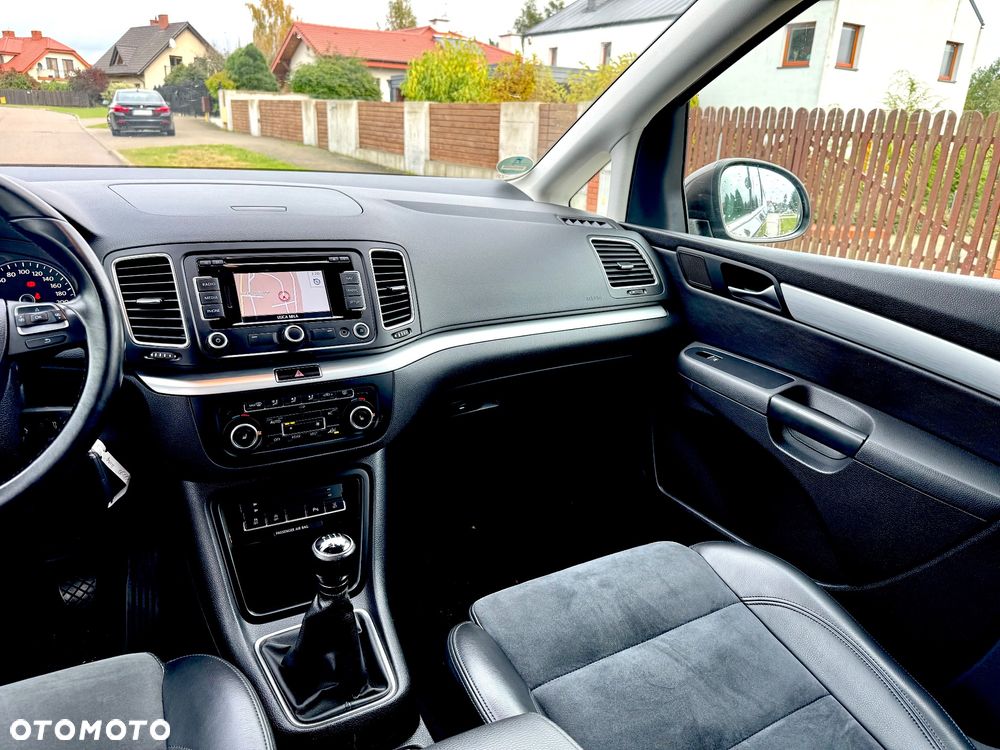 Volkswagen Sharan 2.0 TDI Highline - 18