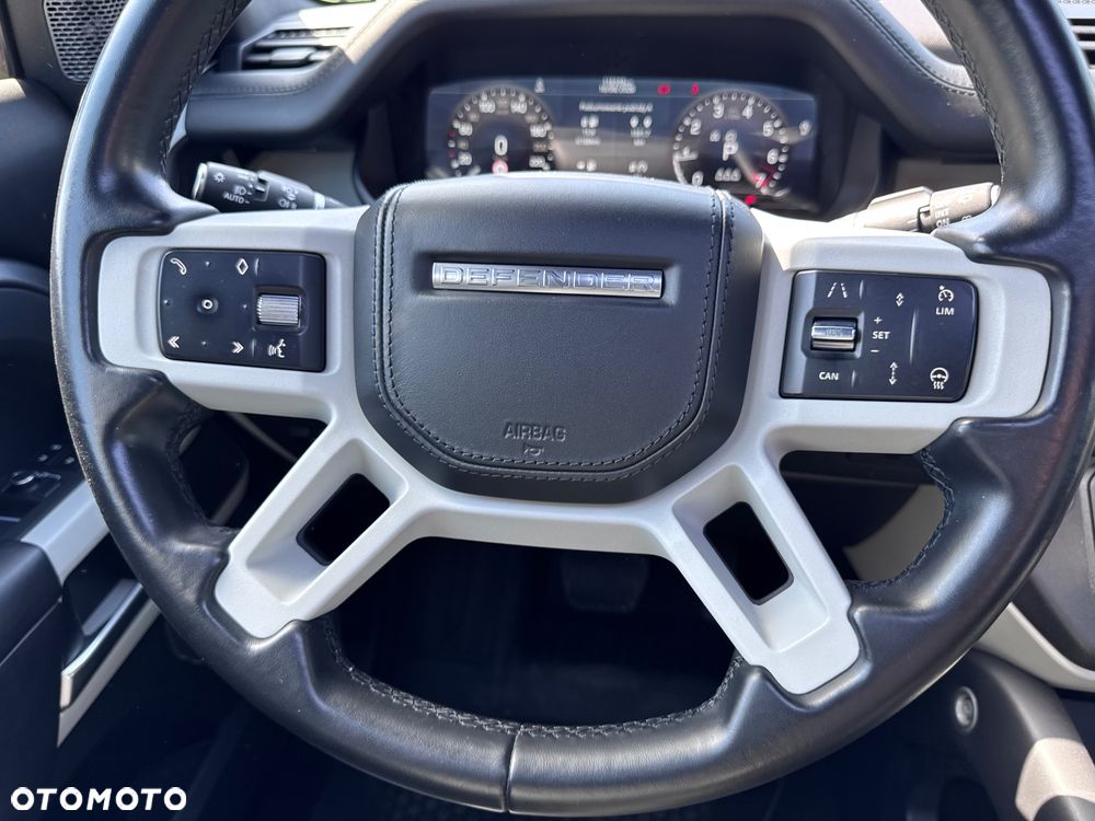 Land Rover Defender 3.0 P400 mHEV X-Dynamic HSE - 39