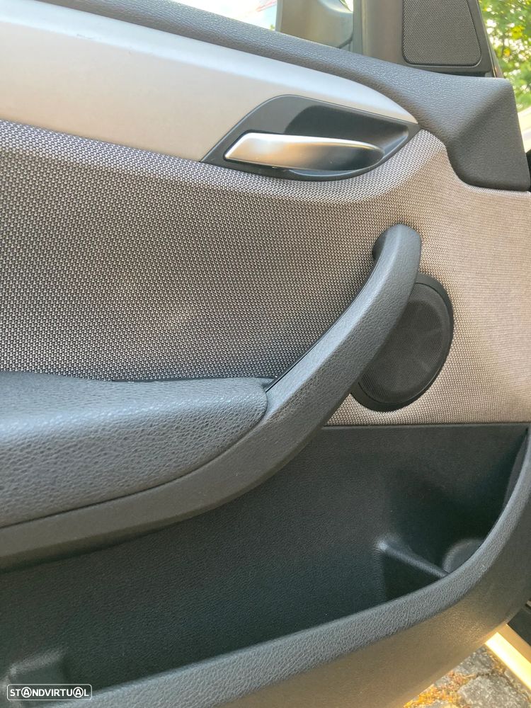 BMW X1 20 d sDrive - 11