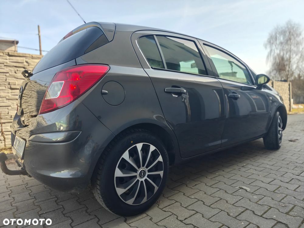 Opel Corsa 1.4 16V Innovation 110 Jahre - 13