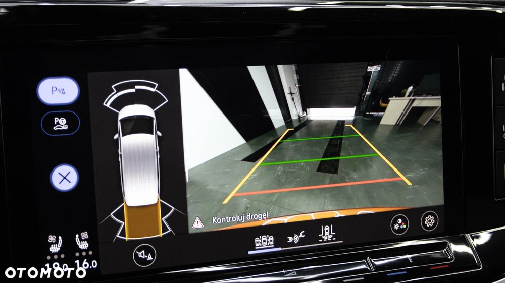 Volkswagen Multivan 2.0 TSI L1 Style DSG - 33