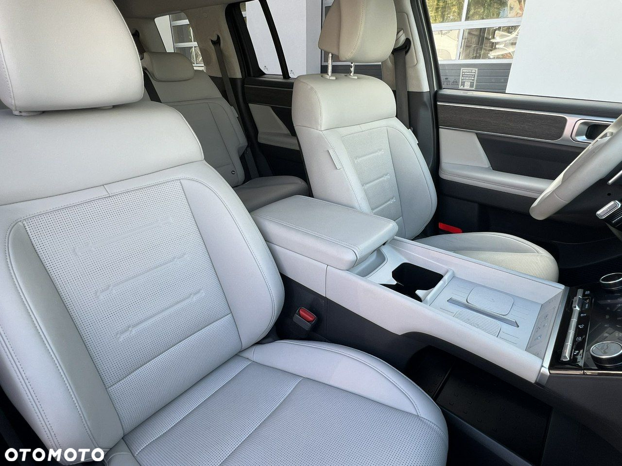 Hyundai Santa Fe - 12