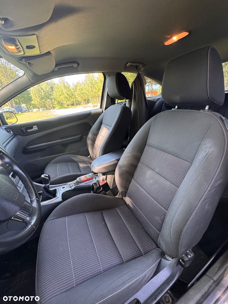 Ford Focus 1.8 TDCi Titanium - 11