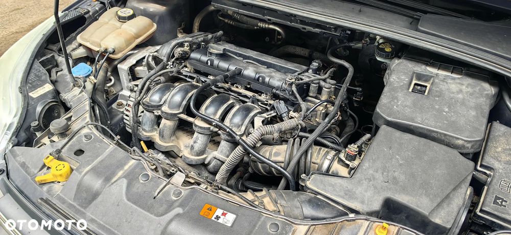 Ford Focus 1.6 Ambiente - 10