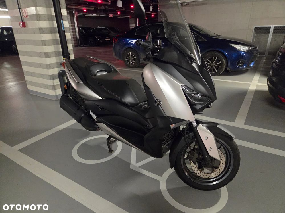 Yamaha X-max - 17