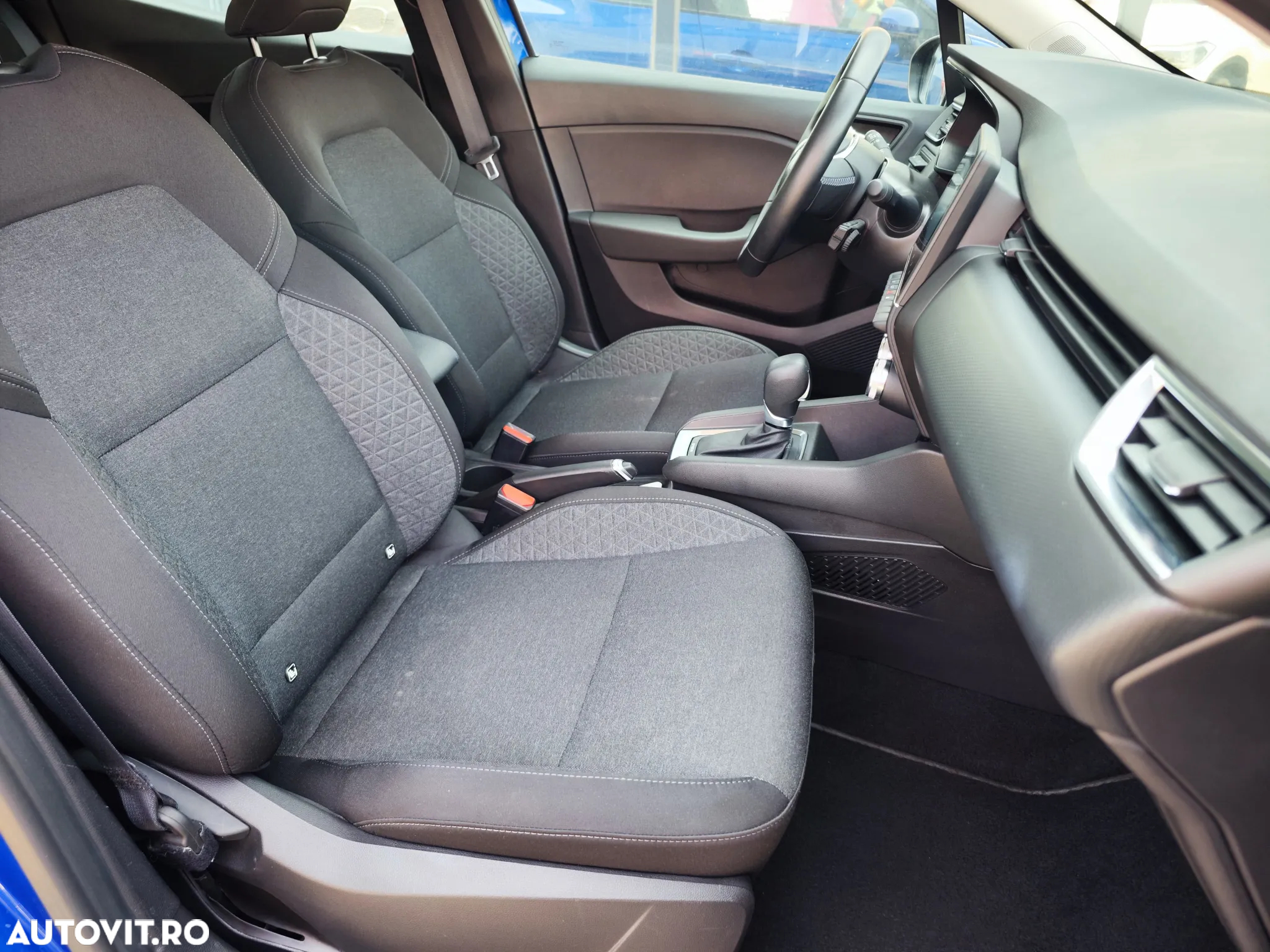 Renault Clio E-TECH Hybrid 140 ZEN - 17