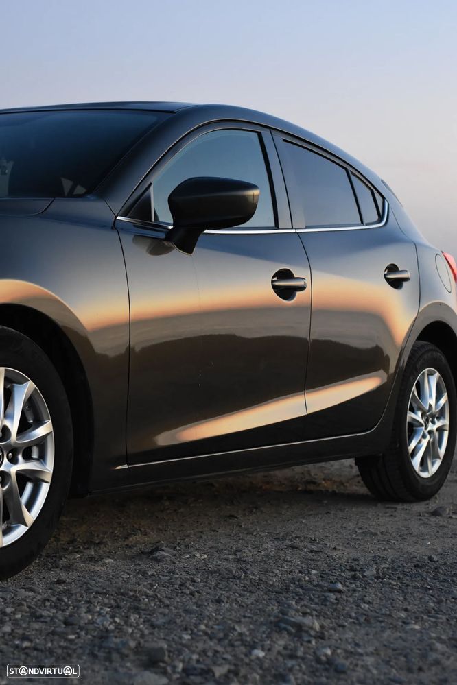 Mazda 3 Hatchback 1.5 Sky-G Evolve Navi - 31