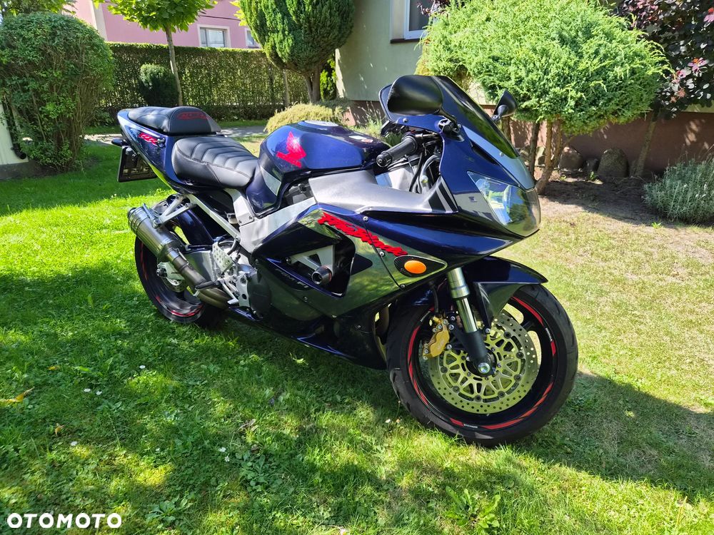 Honda CBR - 1