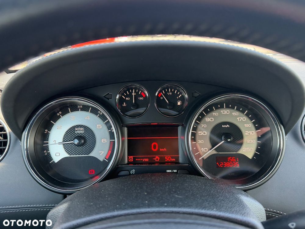 Peugeot RCZ 1.6 155 THP Onyx - 11