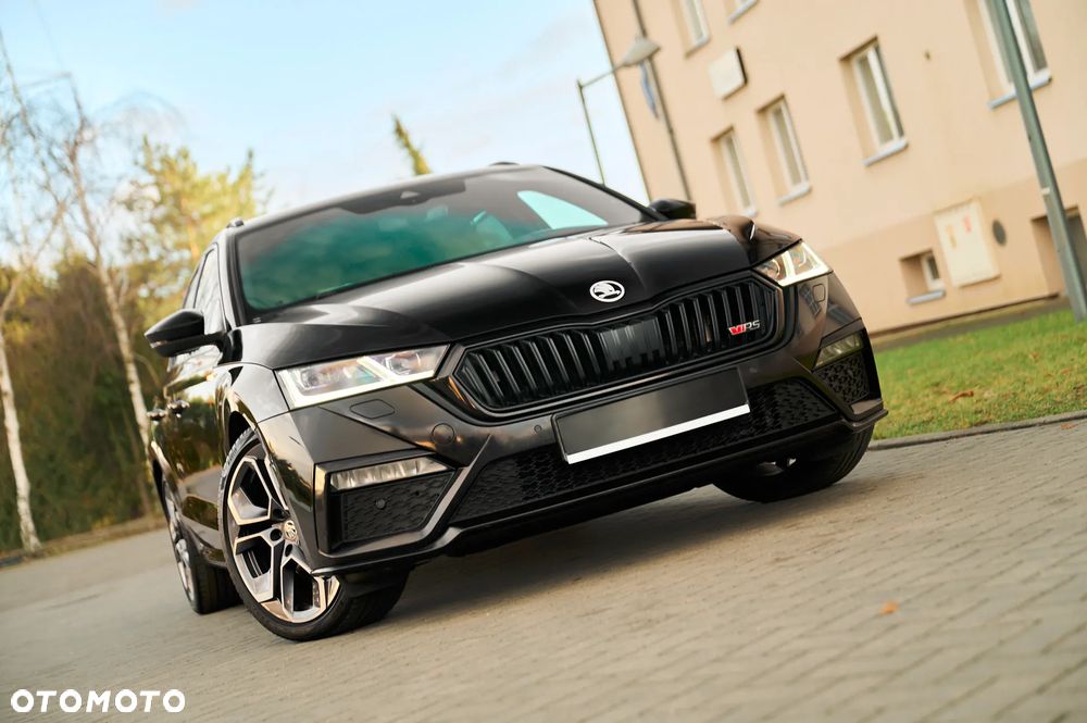 Skoda Octavia 2.0 TDI DSG RS - 19