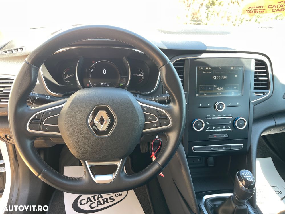 Renault Megane ENERGY TCe 130 INTENS - 37