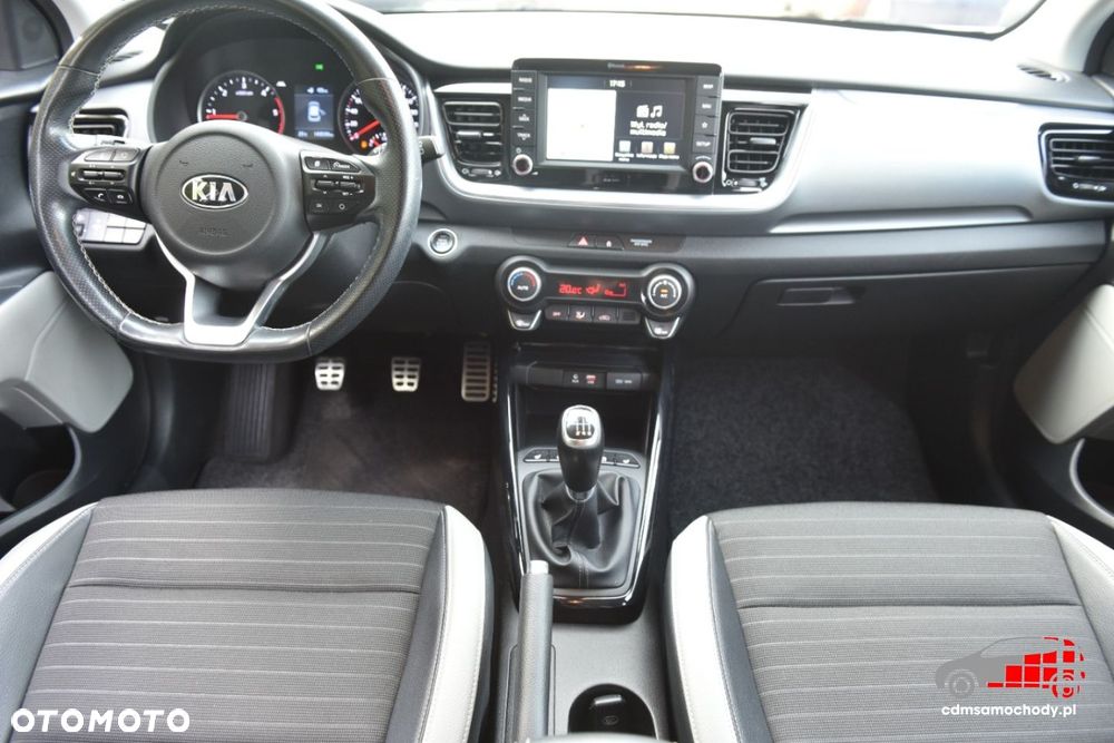 Kia Stonic - 23
