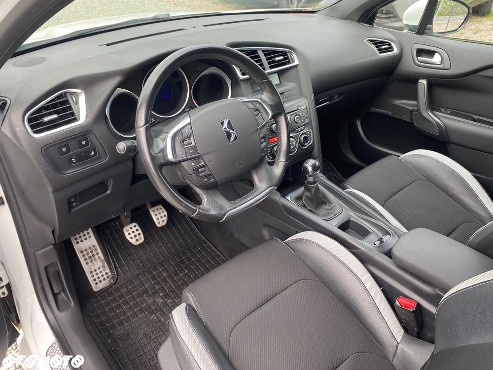 Citroën DS4 VTi 120 SoChic - 19