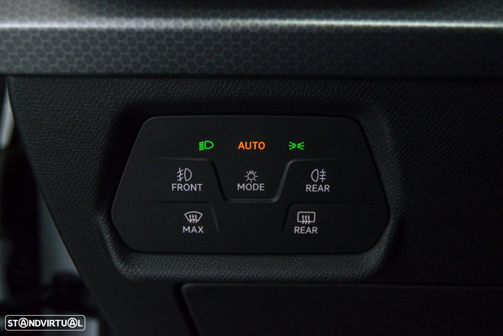 SEAT Leon ST 2.0 TDI Style - 30