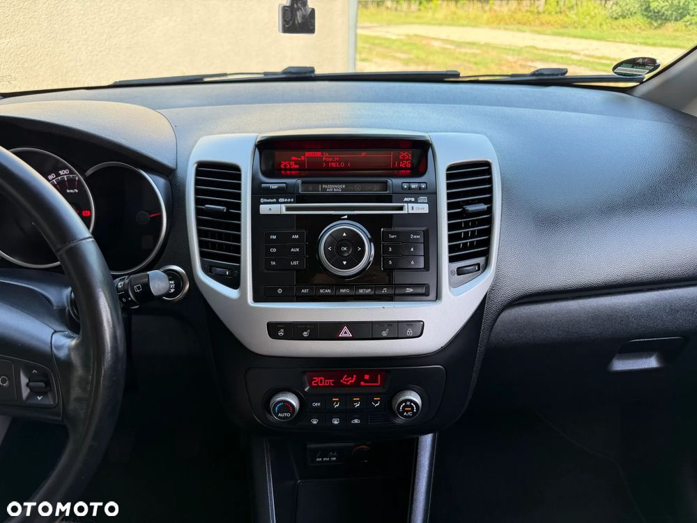 Kia Venga 1.4 CVVT Dream Team Edition - 3