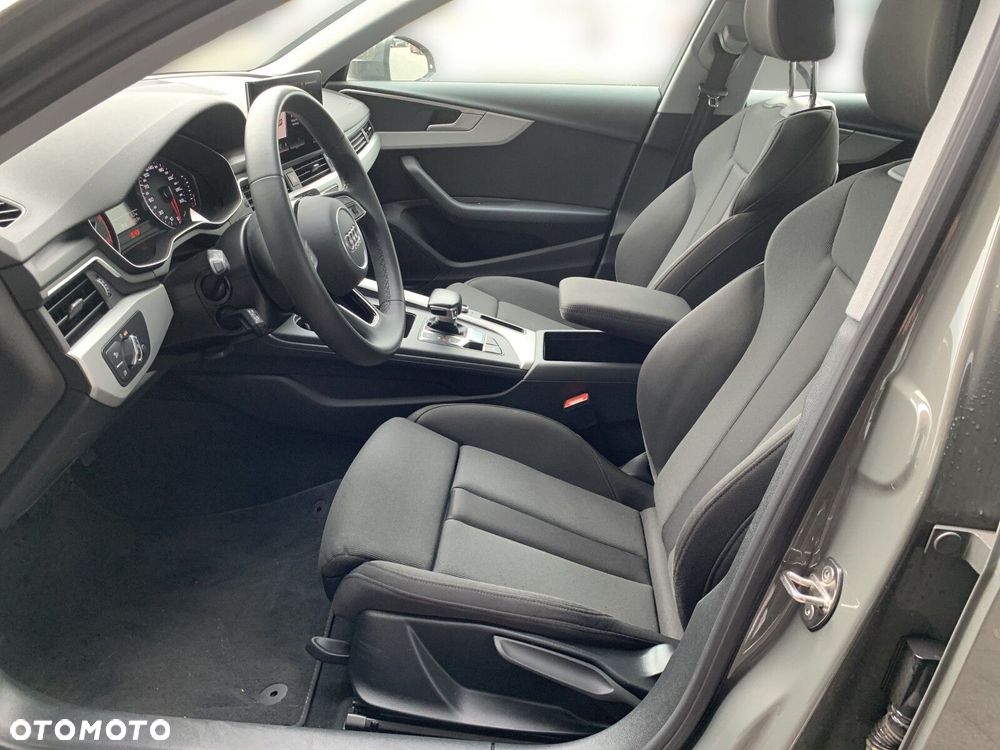 Audi A4 Limousine 35 TFSI mHEV S Line S tronic - 11