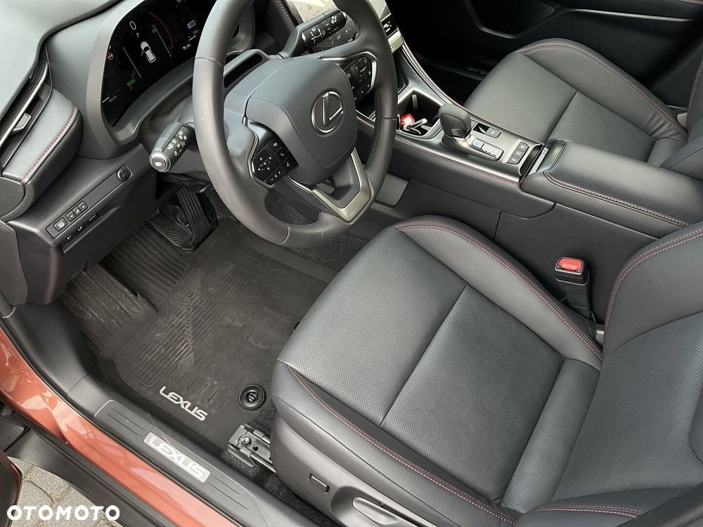Lexus LBX 1.5 Hybrid Emotion - 20