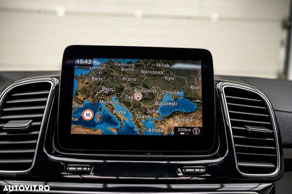 Mercedes-Benz GLE 350 d 4Matic 9G-TRONIC AMG Line - 28