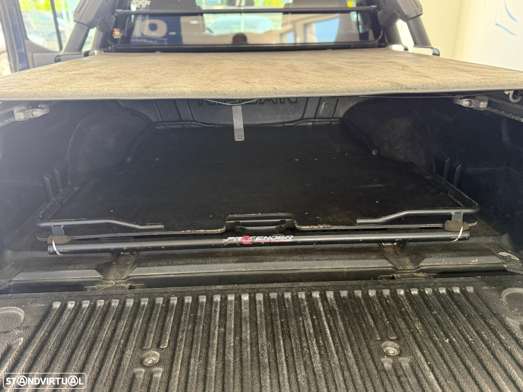 Nissan Navara 2.5 dCi CD LE Hi-Tech +P.Premium AT 4WD - 18
